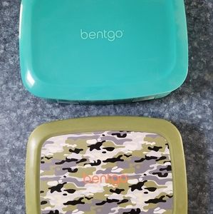 2 bentgo lunchboxes